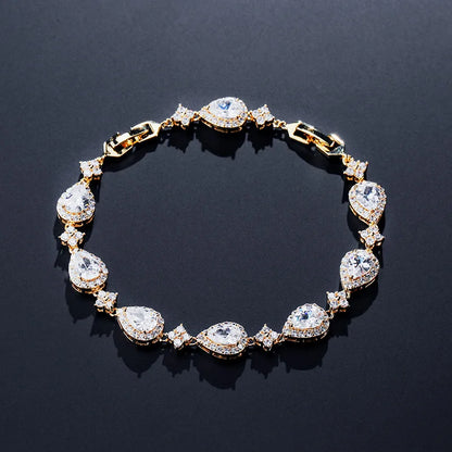 Spaced Star Droplet Bracelet